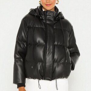 Alice + Olivia Robinson Vegan Leather Crop Puffer Size Large
